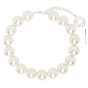 Elegant Pearl Necklace